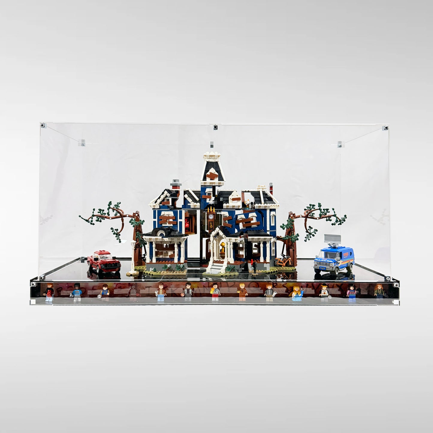 Display Case for LEGO® Stranger Things: The Creel House (11370)